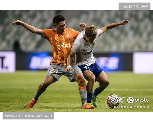 曹永竞禁区边缘起脚兜射,皮球划出弧线直挂死角 曹永竞禁区边缘起脚兜射,皮球划出弧线直挂死角