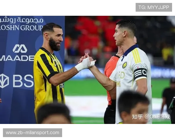 本泽马沙特新月首场大胜,锋线火力十足 本泽马沙特新月首场大胜,锋线火力十足